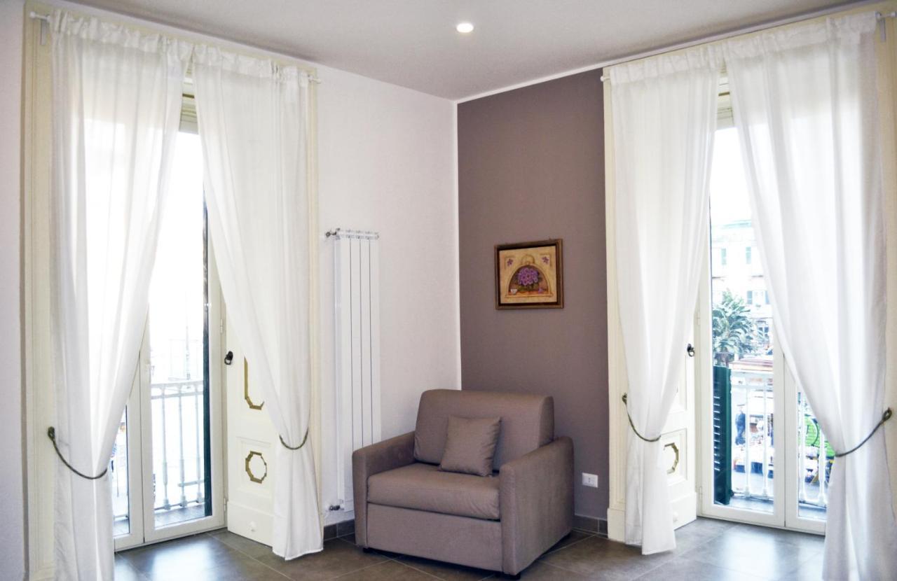 Questo Rinascimento Casa Audrey Napoli Exterior foto