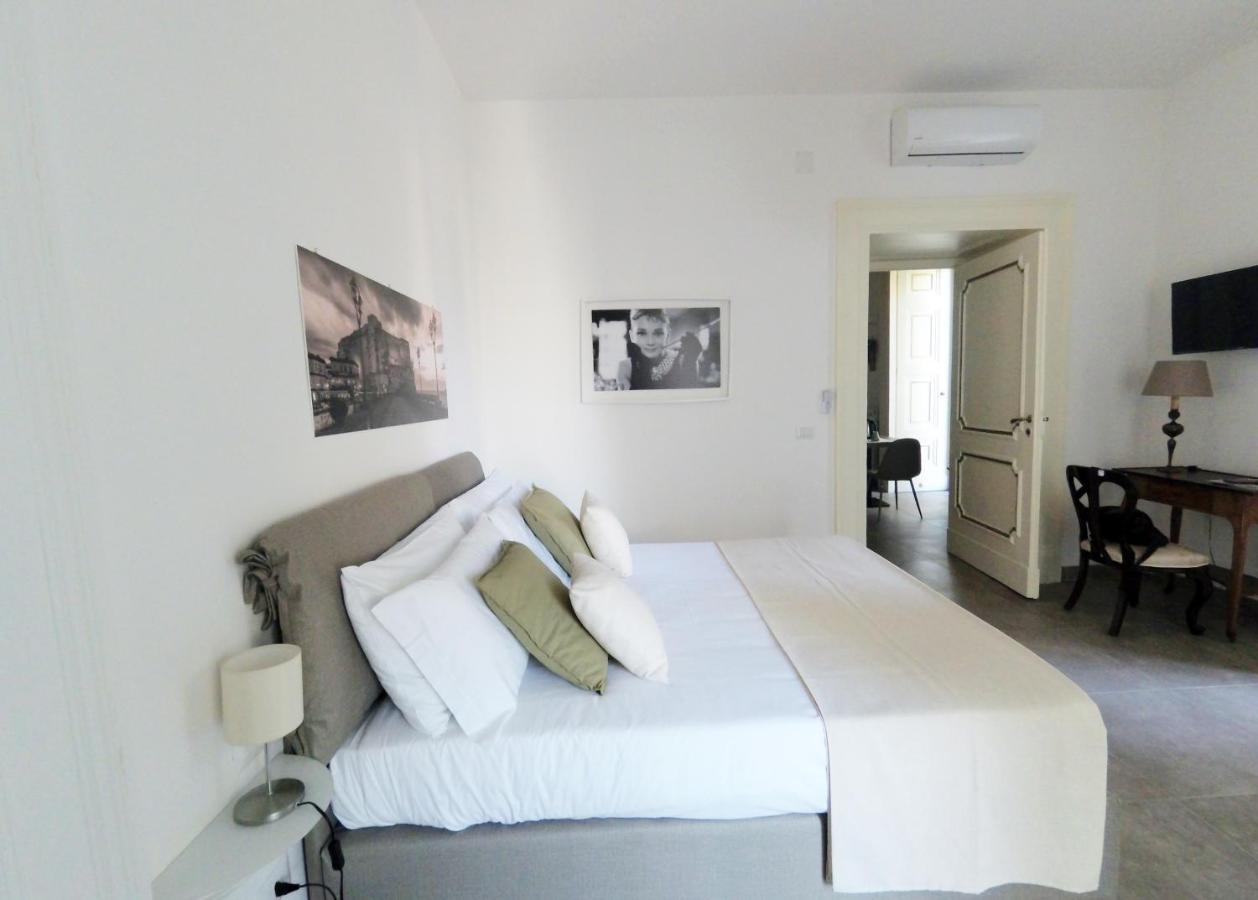 Questo Rinascimento Casa Audrey Napoli Exterior foto